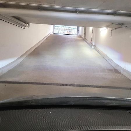 III Appart 2 Pieces, Neuf 200 M De Gare Parking Netflix Evry Courcouronnes Exteriör bild